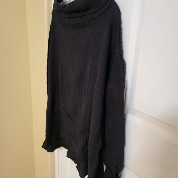 FREE PEOPLE Juicy long sleeve top Nior Black MEDIUM Split Back Sweater- NWT - Picture 7 of 13